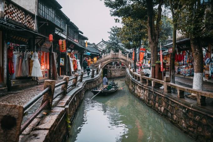 拯救被困的穷人